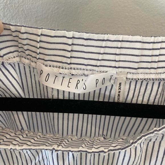 Potter’s Pot | striped off the sholder | size Large | blue and white | like new - Picture 7 of 8